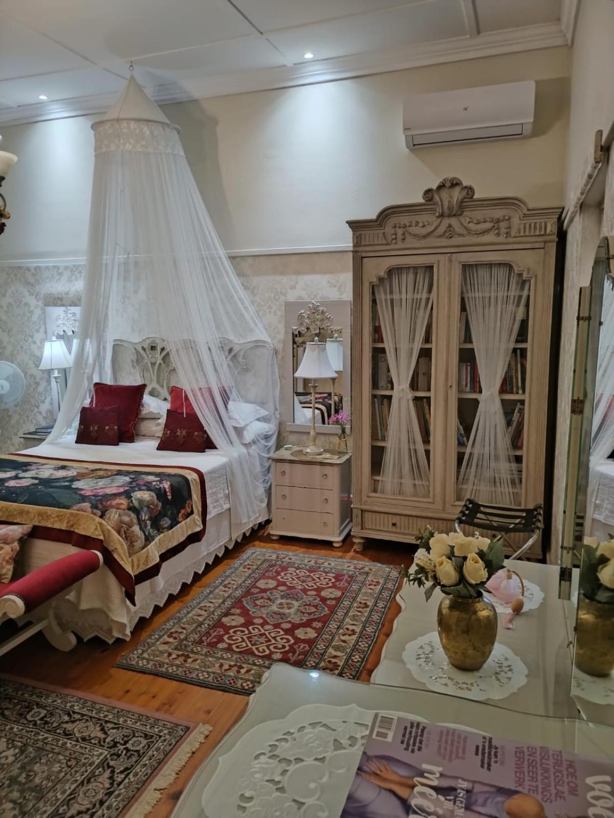 A La Maison Boutique Guesthouse Парейс Екстериор снимка