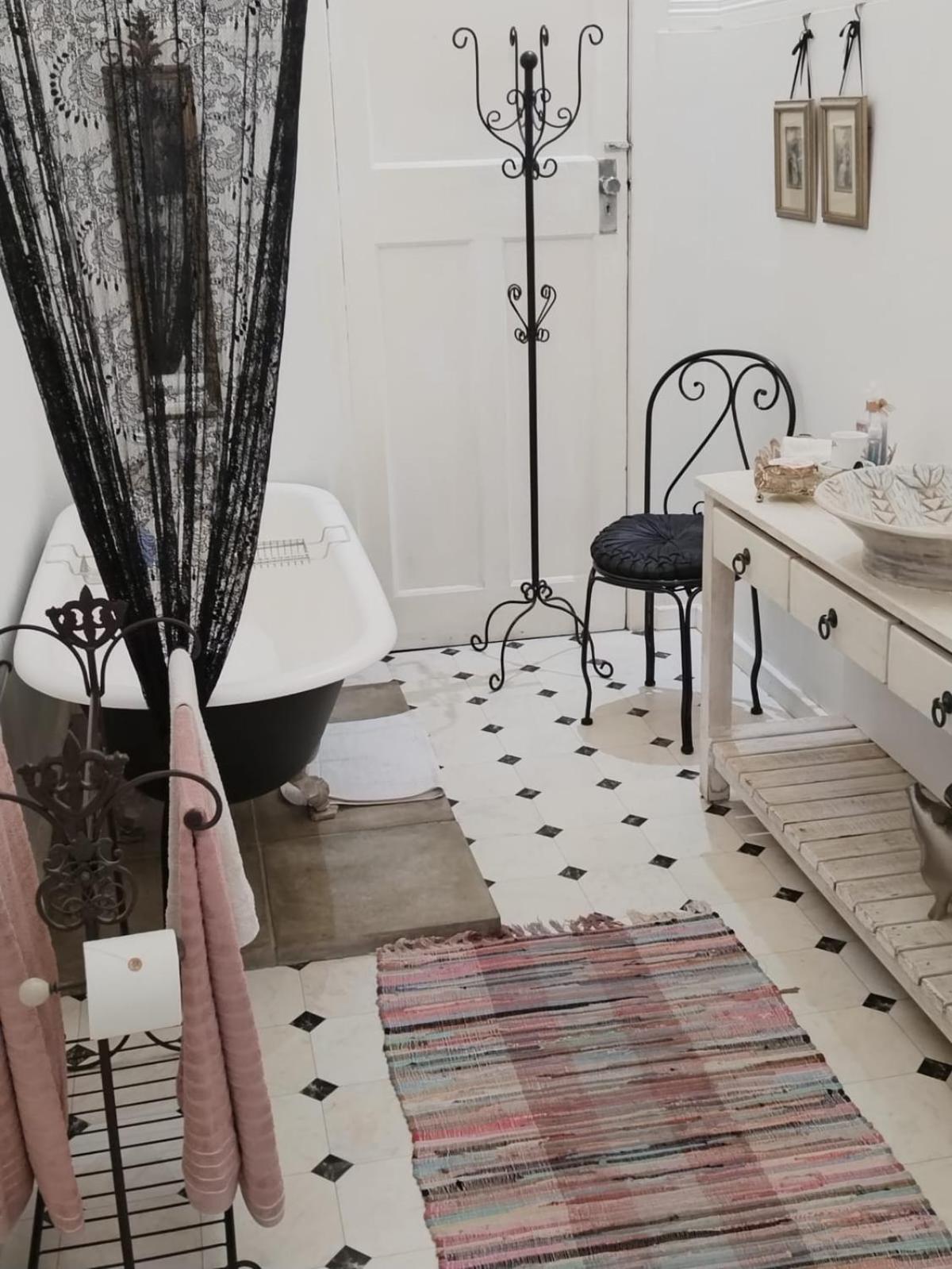 A La Maison Boutique Guesthouse Парейс Екстериор снимка