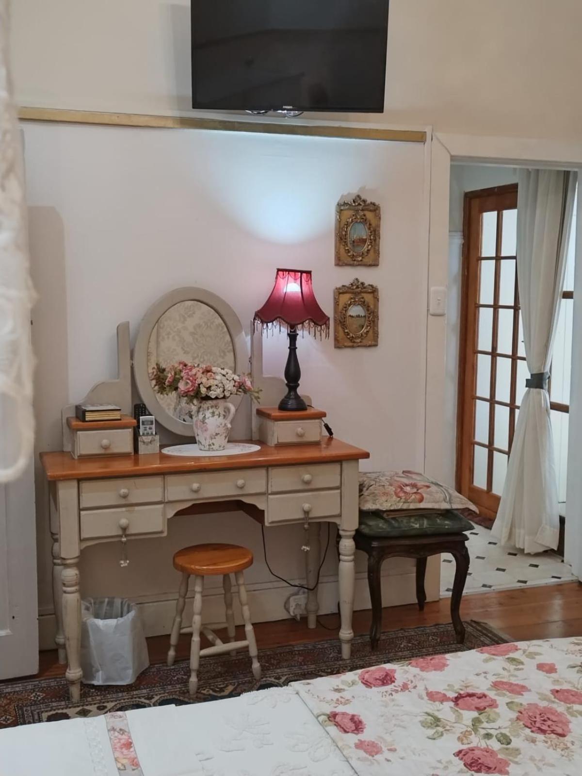 A La Maison Boutique Guesthouse Парейс Екстериор снимка