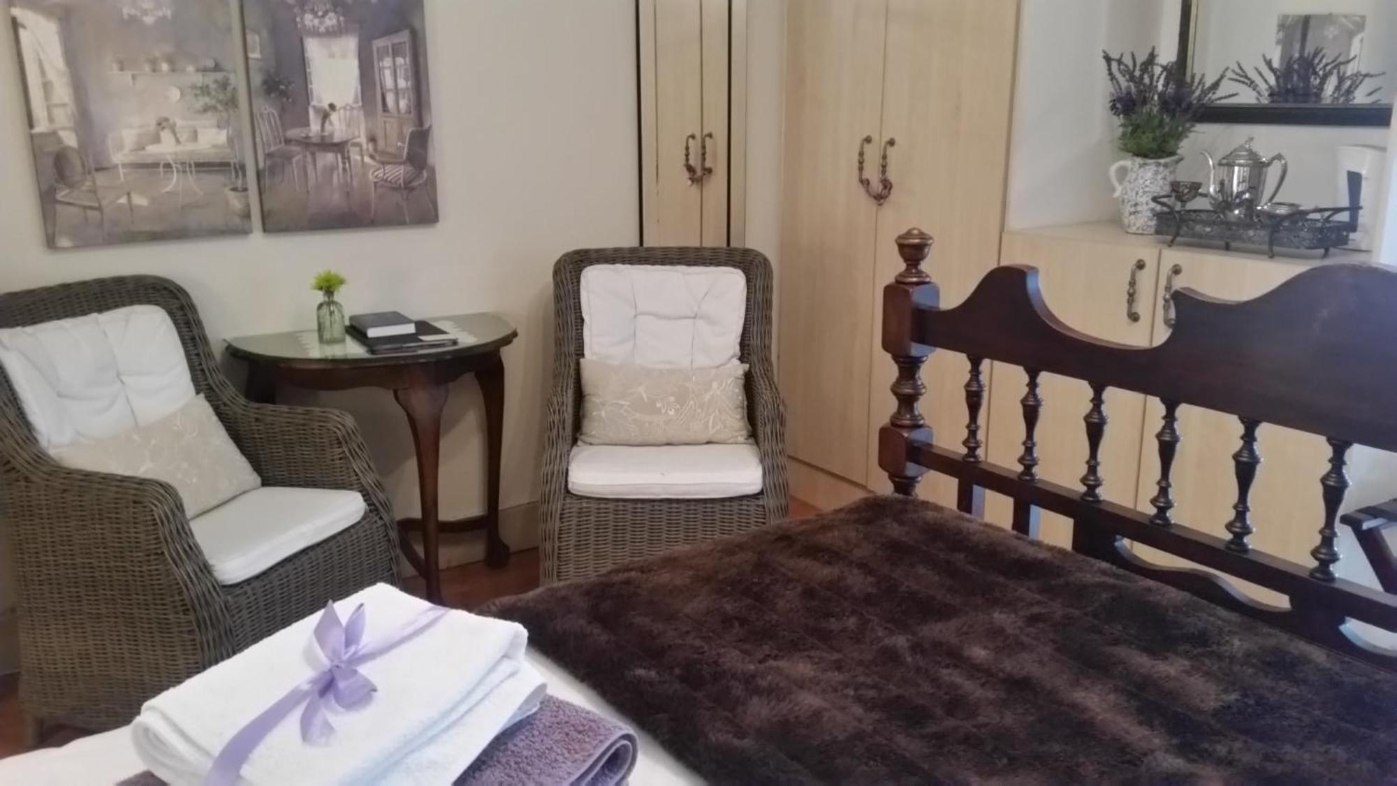 A La Maison Boutique Guesthouse Парейс Екстериор снимка